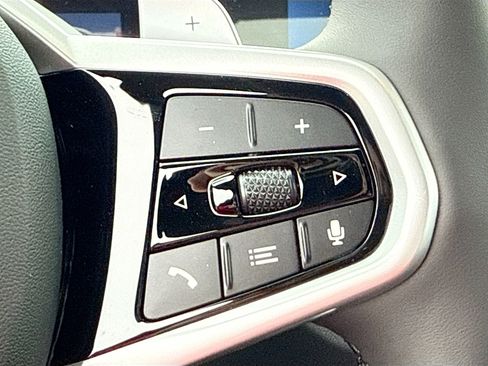 New 2026 BMW 330i Sedan w/ M Sport Package image 40