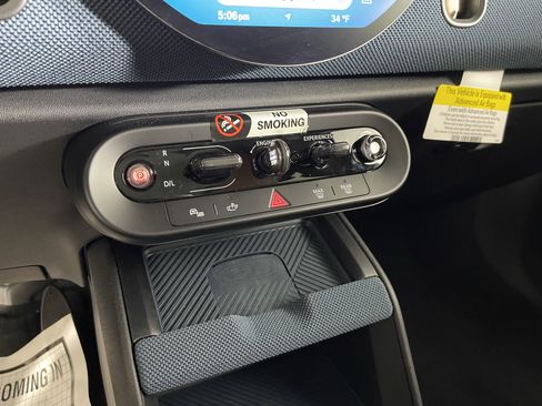 Used 2025 MINI Cooper Countryman S w/ Comfort Package Max image 14