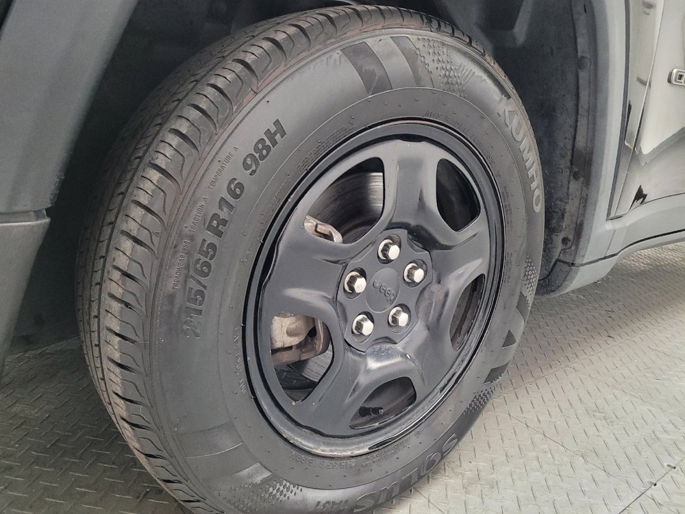 Used 2019 Jeep Compass Sport FWD image 31