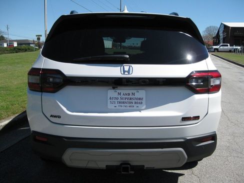 Used 2023 Honda Pilot TrailSport image 6