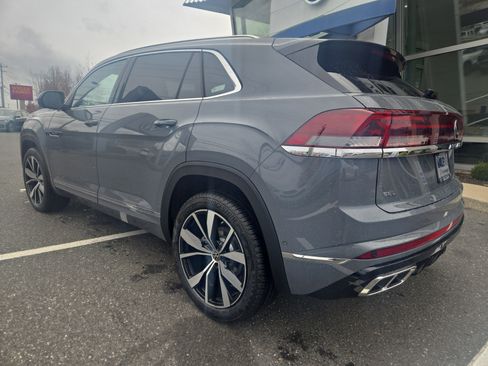 New 2026 Volkswagen Atlas Cross Sport SEL Premium R-Line image 4