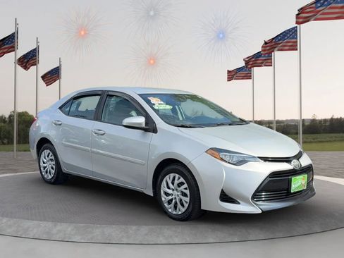 Used 2017 Toyota Corolla L FWD image 9