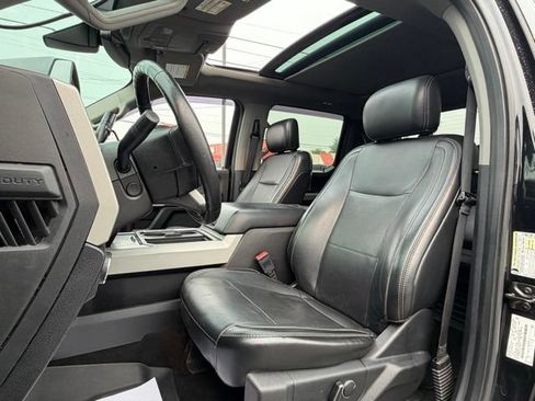 Used 2019 Ford F250 Lariat w/ Lariat Ultimate Package AWD/4WD image 15