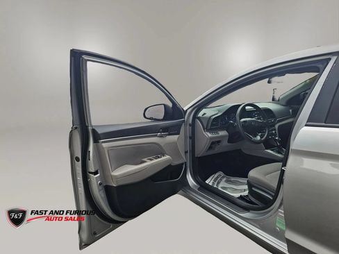 Used 2020 Hyundai Elantra SEL FWD image 9