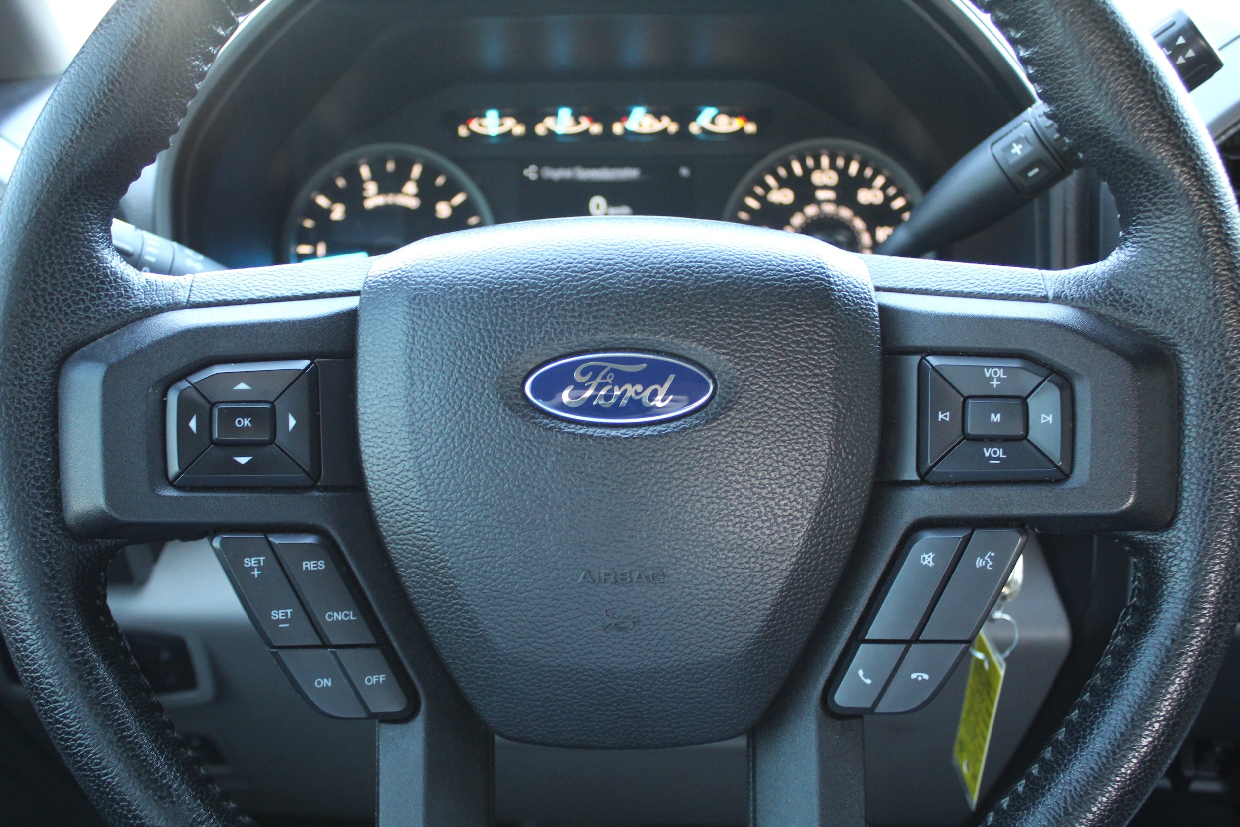 Used 2015 Ford F150 XLT w/ Equipment Group 302A Luxury AWD/4WD image 24