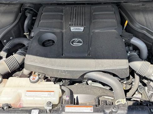 Used 2024 Lexus GX 550 AWD/4WD image 8