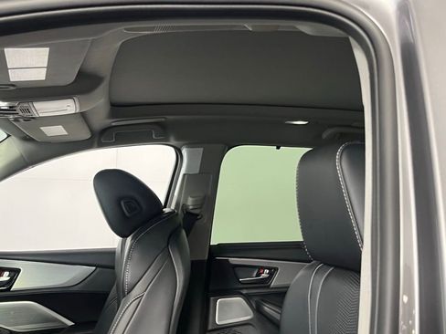 Used 2025 Acura MDX w/ Technology Package image 25