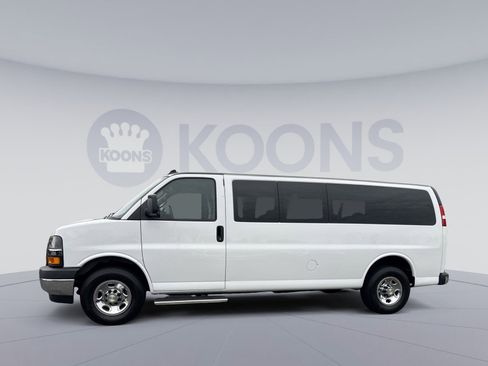 Used 2024 Chevrolet Express 3500 LT w/ LT Preferred Equipment Group RWD image 2