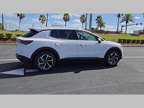 New 2026 Chevrolet Equinox EV LT image 22