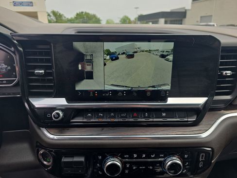 Used 2025 GMC Sierra 1500 SLT w/ SLT Premium Plus Package image 26