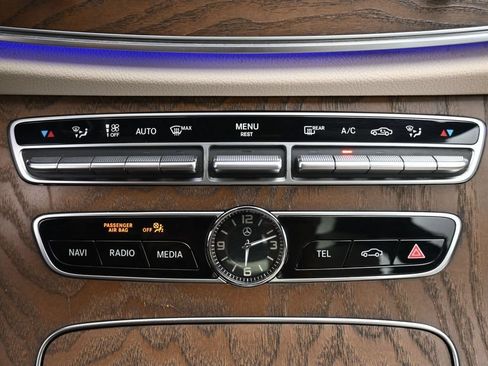 Used 2019 Mercedes-Benz E 450 4MATIC Wagon image 16