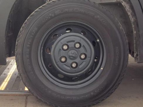 Used 2022 RAM ProMaster 2500 w/ Interior LED Lighting Group FWD image 9