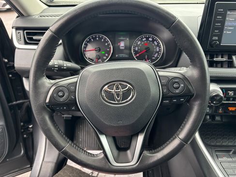 Used 2019 Toyota RAV4 XLE Premium w/ Cold Weather Package image 18