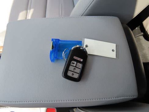 Used 2021 Honda CR-V Touring image 30