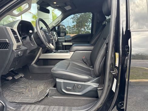 Used 2020 Ford F350 Lariat w/ Lariat Ultimate Package image 5