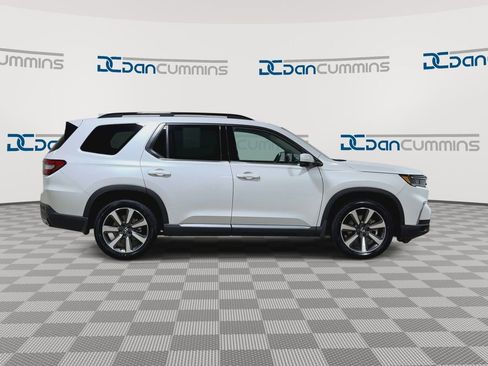 Used 2023 Honda Pilot Elite image 9