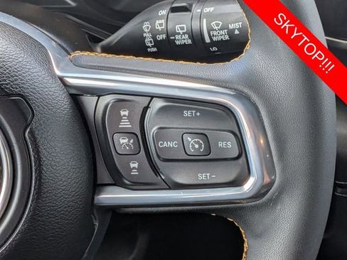 Certified 2024 Jeep Wrangler Unlimited Sahara w/ Technology Group AWD/4WD image 20