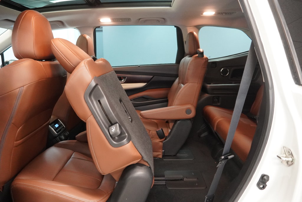 Used 2020 Subaru Ascent Touring AWD/4WD image 28