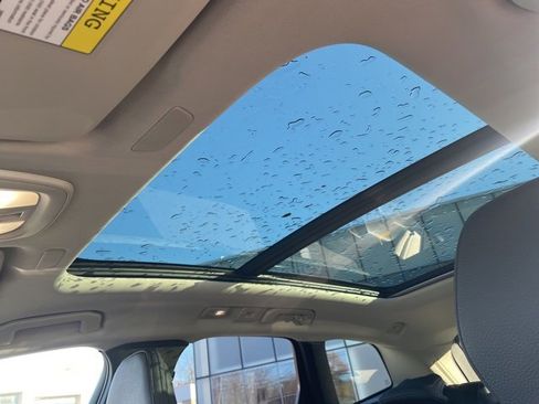 Certified 2025 Volvo XC60 B5 Plus image 13