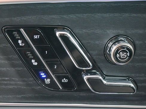 New 2026 Cadillac Lyriq V image 24