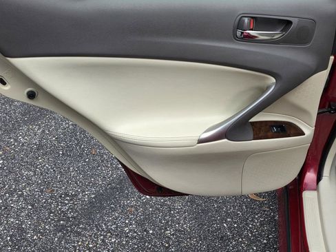 Used 2013 Lexus IS 250 image 26