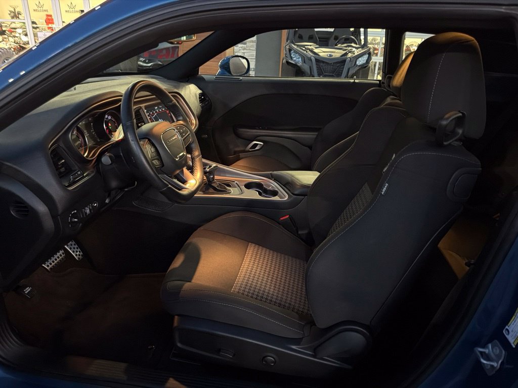 Used 2022 Dodge Challenger R/T Scat Pack RWD image 13