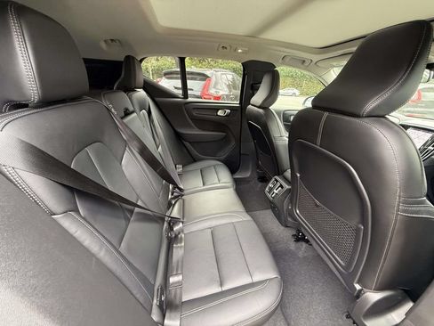 Used 2023 Volvo XC40 B5 Plus w/ Climate Package AWD/4WD image 16