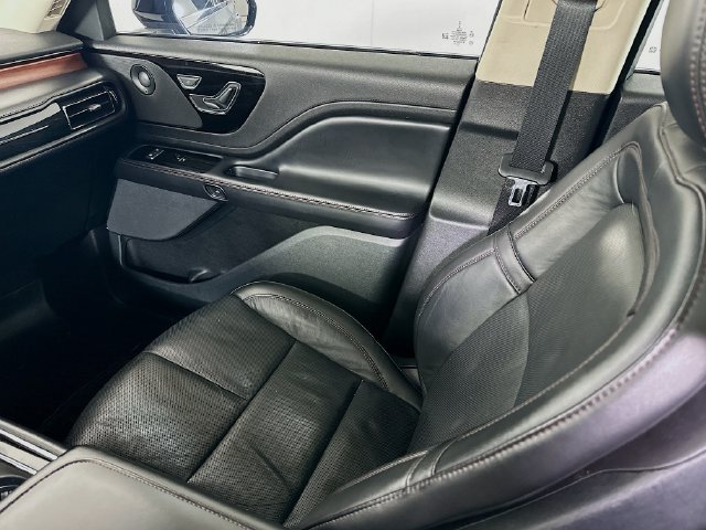 Certified 2022 Lincoln Aviator Reserve w/ Elements Package Plus AWD/4WD image 27
