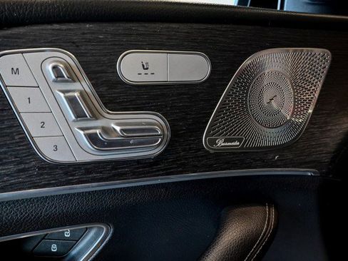 Used 2022 Mercedes-Benz GLE 350 4MATIC w/ Premium Package image 47