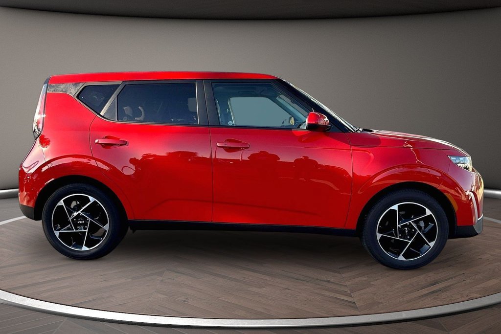 Used 2024 Kia Soul EX FWD image 8