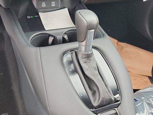 New 2027 Honda HR-V LX image 10