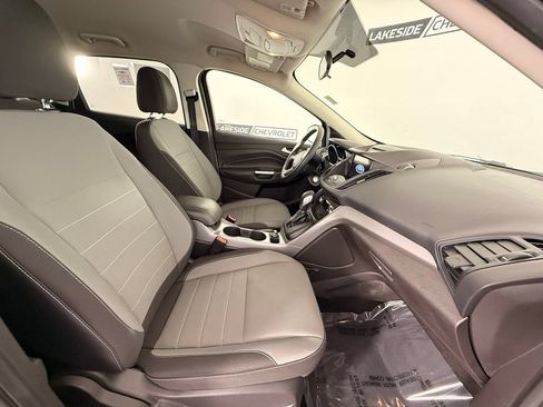 Used 2016 Ford Escape SE w/ Equipment Group 201A AWD/4WD image 21