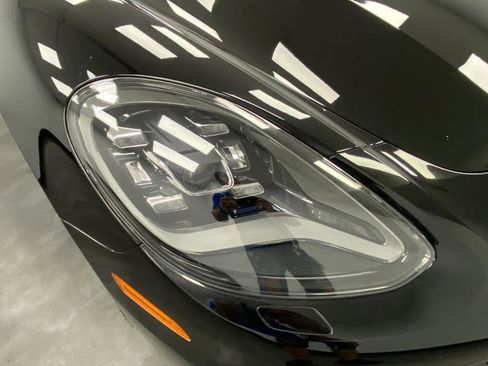 Used 2017 Porsche Panamera 4 image 10