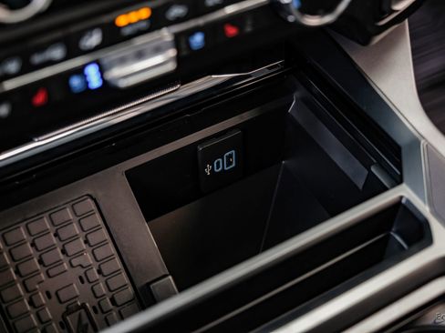 Used 2026 Ford F450 Lariat w/ FX4 Off-Road Package AWD/4WD image 65