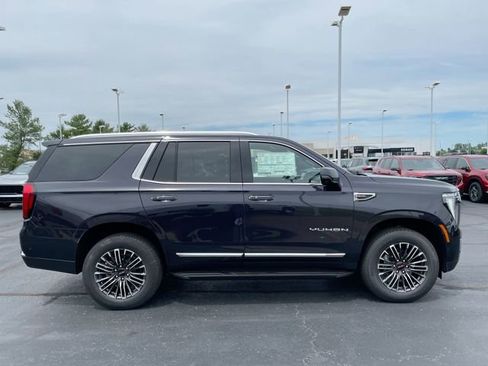 New 2026 GMC Yukon Elevation w/ LPO, Floor Liner Package AWD/4WD image 6