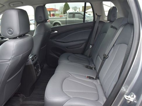 Used 2020 Buick Envision Essence image 22