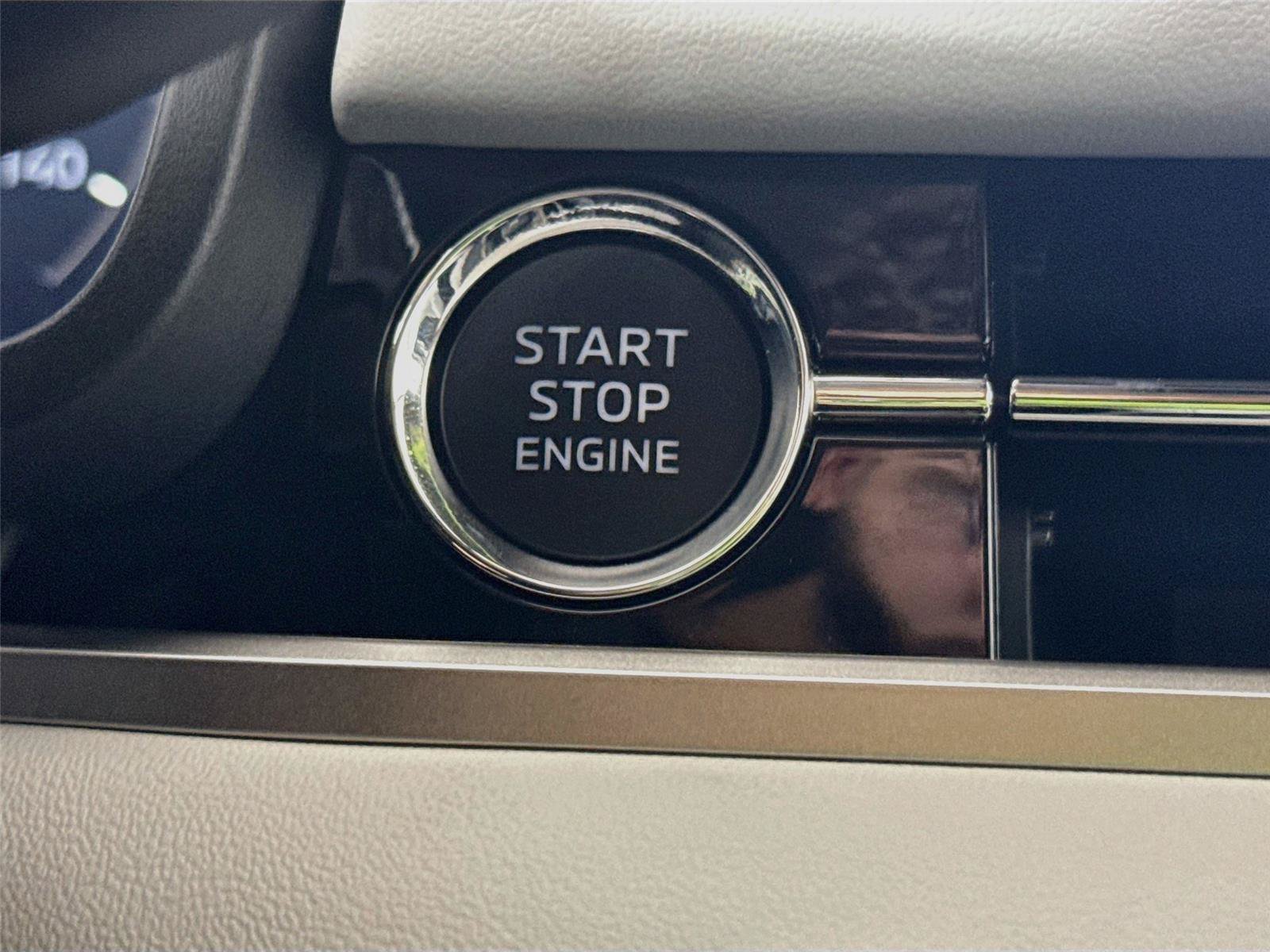 New 2026 Mitsubishi Outlander SE FWD image 10