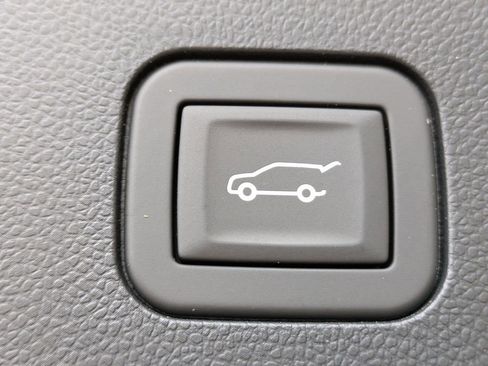 New 2026 Chevrolet Equinox ACTIV w/ Convenience Package III image 14