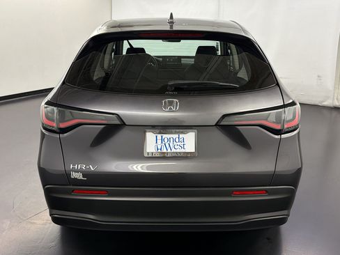 Certified 2024 Honda HR-V LX image 10