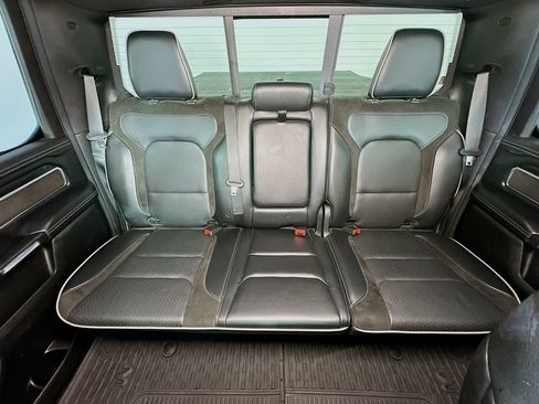 Used 2023 RAM 1500 Laramie AWD/4WD image 13