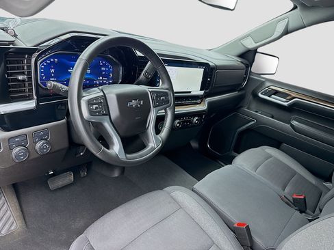 Used 2024 Chevrolet Silverado 1500 RST image 7