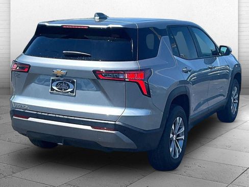 Used 2026 Chevrolet Equinox LT FWD image 14