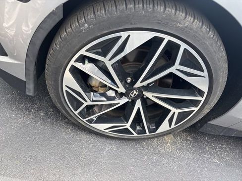 Used 2023 Hyundai Ioniq 6 SEL RWD image 4
