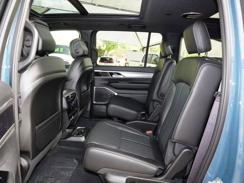 New 2026 Jeep Grand Wagoneer 4WD image 12
