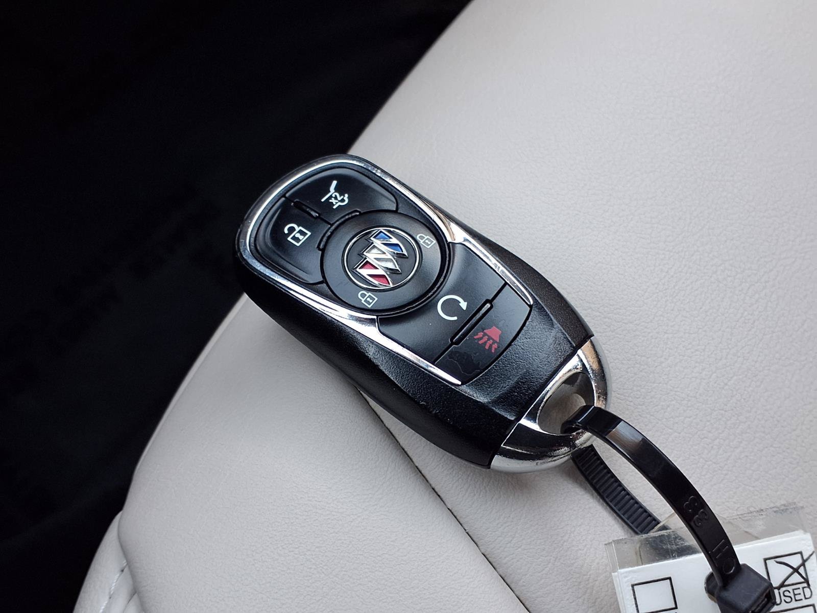 Used 2023 Buick Enclave Essence AWD/4WD image 15