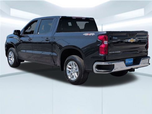 Used 2023 Chevrolet Silverado 1500 LT w/ Max Trailering Package image 2