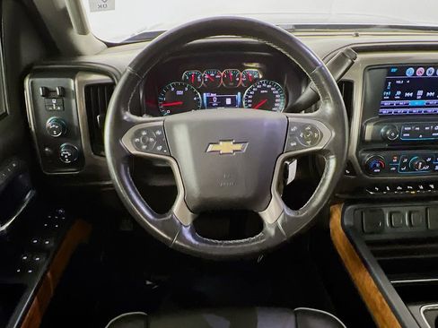 Used 2018 Chevrolet Silverado 2500 High Country w/ Duramax Plus Package image 11