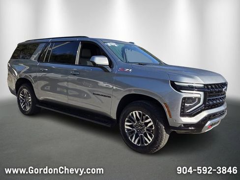 Certified 2025 Chevrolet Suburban Z71 AWD/4WD image 8
