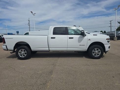 New 2026 RAM 3500 Big Horn AWD/4WD image 3