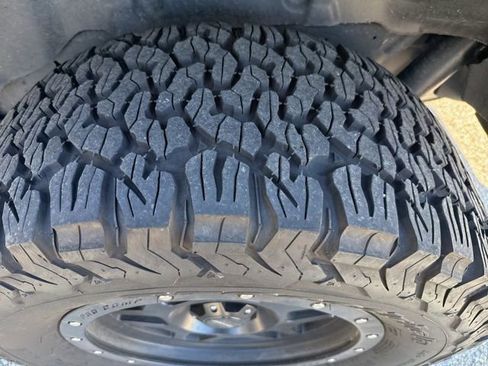 Used 2019 Jeep Wrangler Unlimited Sport S image 4